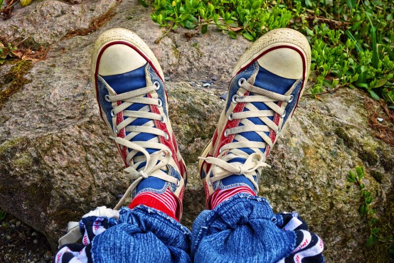 Schoenen die verkleuren, dit is hoe dat komt.